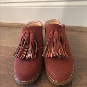 Toms Rust Suede Tassel Mules